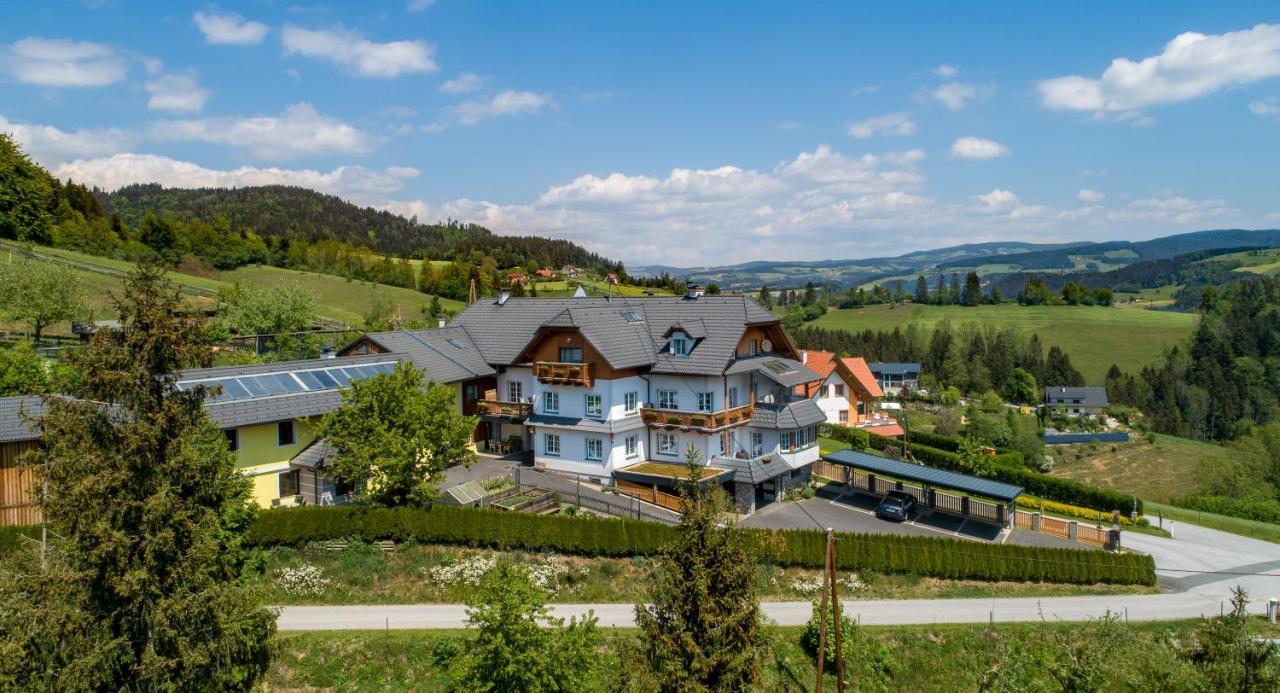 Ferienwohnungen Perhofer Birkfeld Exterior photo